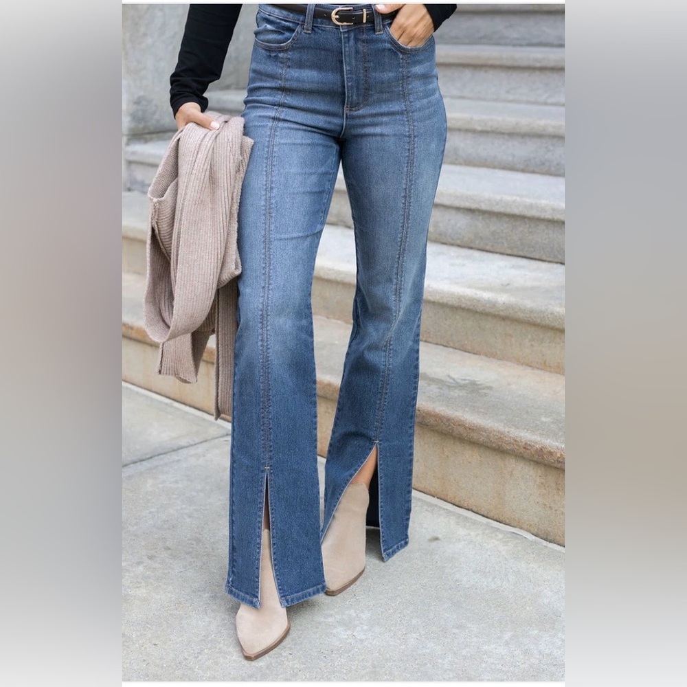 Grace and Lace front cuff split jeans. Size 2. Mid-wash. NWT.